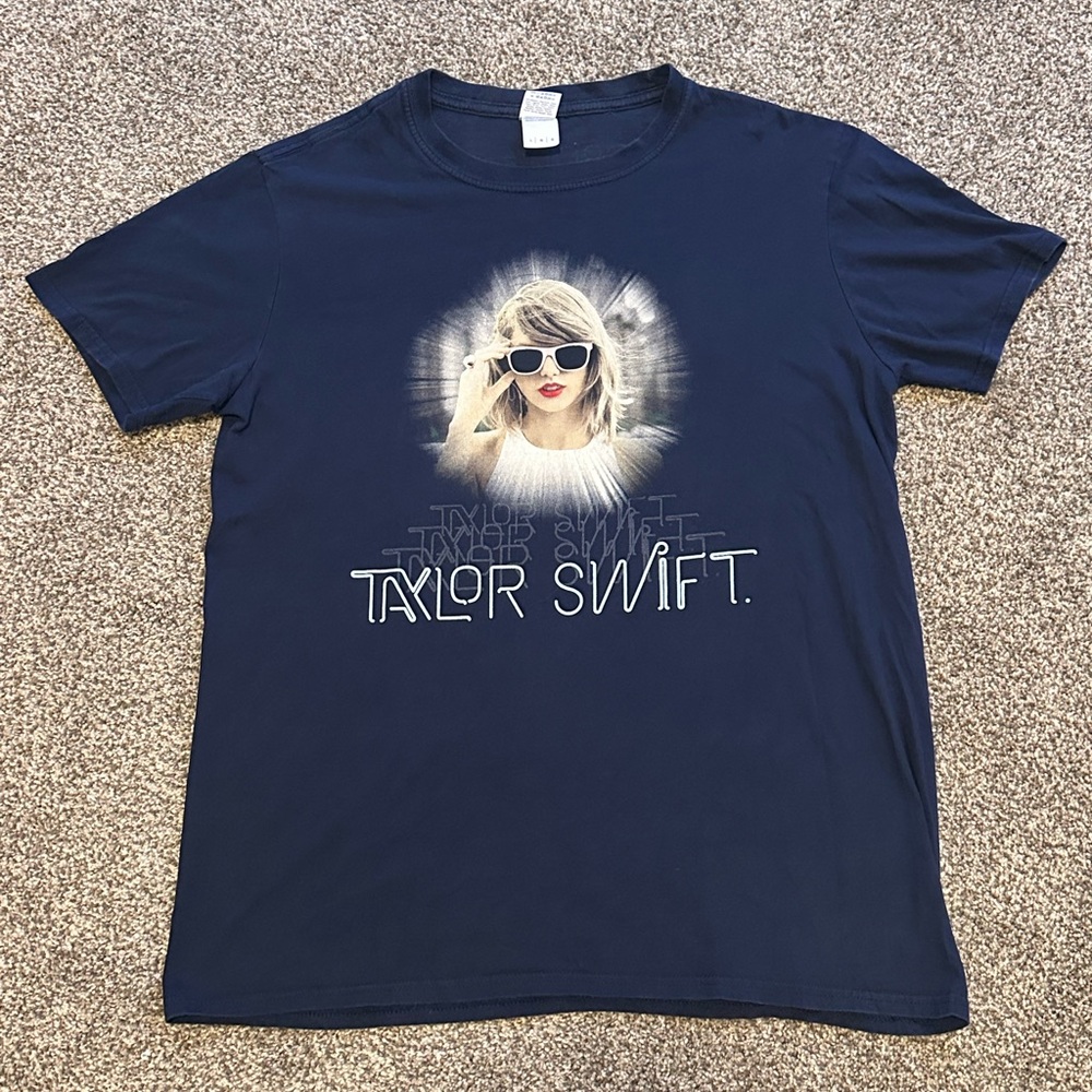 Taylor Swift 1989 Tour Concert Shirt